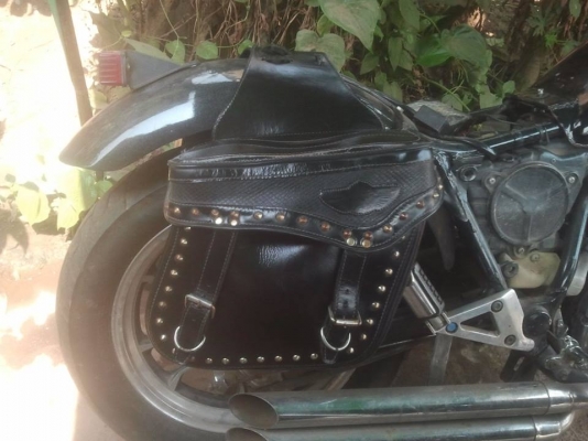 ขายกระเป๋าข้างใส่รถช๊อปเปอร์ มือ2 สภาพดีแถมกระเป๋าใส่โช๊คหน้าด้วยครับ ขายกระเป๋าข้างใส่รถช๊อปเปอร์ มือ2 สภาพดีแถมกระเป๋าใส่โช๊คหน้าด้วยครับ