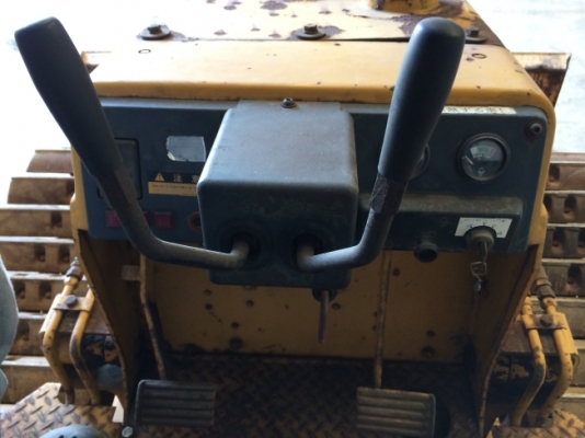 แทร็คเตอร์ Komatsu D20P-6 ใบมีด 6 ทิศทาง นำเข้าจากญี่ปุ่น สภาพดี