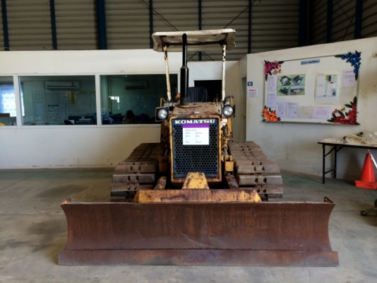 แทร็คเตอร์ Komatsu D20P-6 ใบมีด 6 ทิศทาง นำเข้าจากญี่ปุ่น สภาพดี