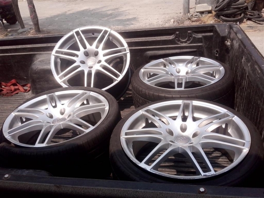 ขายแม๊ก AUDI เเท้ 5 รู 112 ครับ ต้องซ่อม