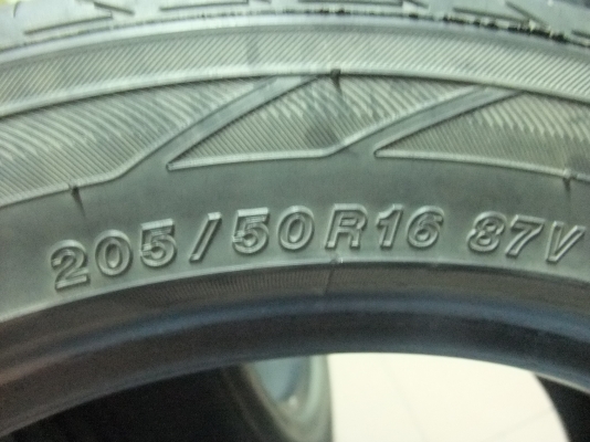 ยาง yokohama 205/50/16 ปี 12