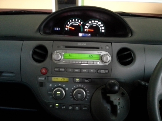 ขาย TOYOTA SIENTA 1.5 vvti ขาย TOYOTA SIENTA 1.5 vvti