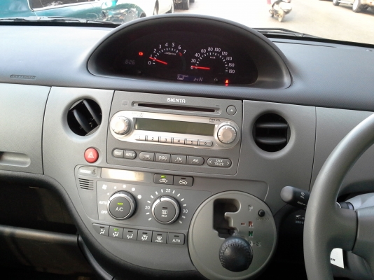 ขาย TOYOTA SIENTA 1.5 vvti ขาย TOYOTA SIENTA 1.5 vvti