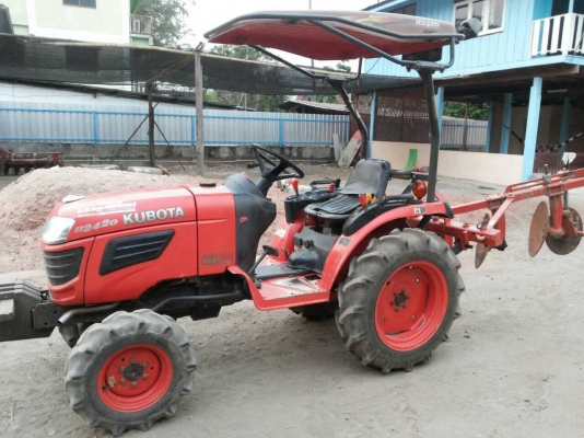 ปัญญาแทรคเตอร์มาแล้ว...จัดมาคูโบต้า B2420 พร้อมผาน 3x18ตราช้าง และ ล้อเหล็ก  สภาพรถไร่