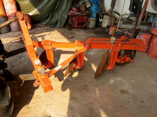 ปัญญาแทรคเตอร์มาแล้ว...จัดมาคูโบต้า B2420 พร้อมผาน 3x18ตราช้าง และ ล้อเหล็ก  สภาพรถไร่