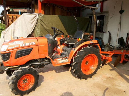 ปัญญาแทรคเตอร์มาแล้ว...จัดมาคูโบต้า B2420 พร้อมผาน 3x18ตราช้าง และ ล้อเหล็ก  สภาพรถไร่