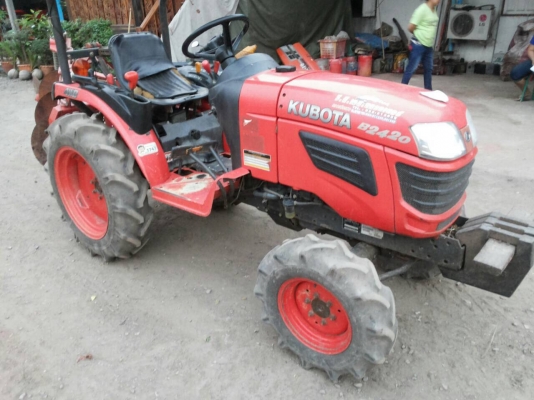 ปัญญาแทรคเตอร์มาแล้ว...จัดมาคูโบต้า B2420 พร้อมผาน 3x18ตราช้าง และ ล้อเหล็ก  สภาพรถไร่