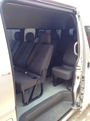 TOYOTA HIACE COMMUTER 2.5 d4s หลังคาสูง MT ปี 2007 ราคาพิเศษ 650000