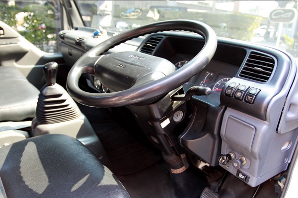 ขายรถสไลด์ สภาพพร้อมใช้งาน รถ ISUZU ELF