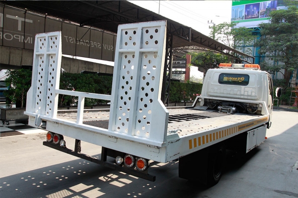 ขายรถสไลด์ สภาพพร้อมใช้งาน รถ ISUZU ELF
