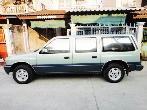 ขาย ISUZU TFR WANDERER 2.5 ปี 1996 van 5 ประตู ขาย ISUZU TFR WANDERER 2.5 ปี 1996 van 5 ประตู