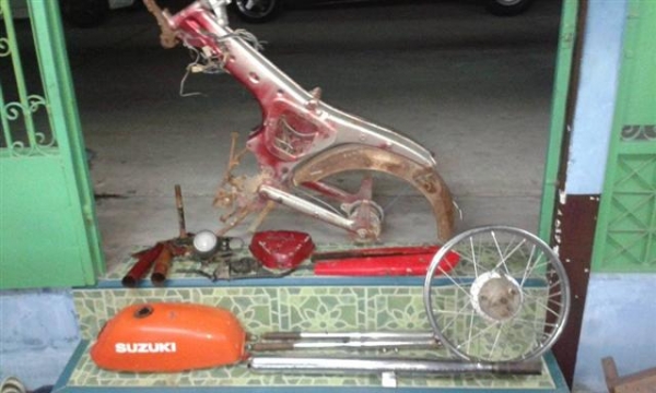 ขายโครง Suzuki A100 สภาพดีของเกือบครบราคา 2000 บาทครับ