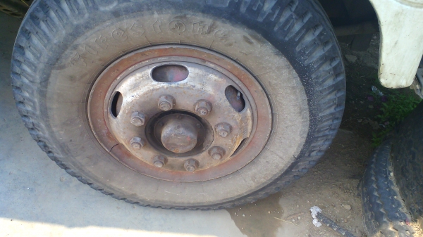 ์รถบรรทุก NISSAN CW41M รถปี 33 แม่ลูก ลูกพ่วง 3 คาน มีทะเบียนครบ ชอบราคาเท่าไรต่อรองได้ครับ