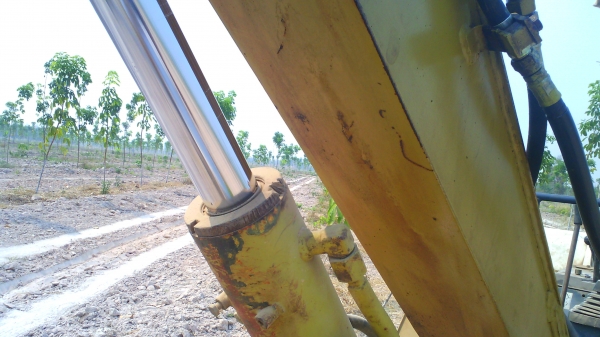 รถขุด KOMATSU PC40-6 รถเก่าญี่ปุ่น ใช้งานในไทยเพียง 6 เดือน ชอบราคาเท่าไรต่อรองได้ครับ