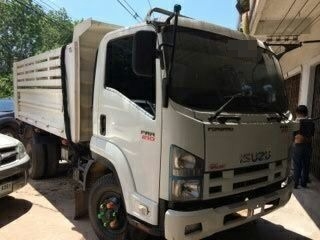 รถอีซูซุ 6 ล้อดั้ม FRR  210 แรงม้า. ปี 54  ( วิ่ง 4x,xxx กม. )   สนใจติดต่อ 081 - 6079515