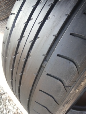 ขายยาง195/45/16 ปี 11/2เส้นปี10/2เส้น DUNLOP SP 2050 1 ชุด