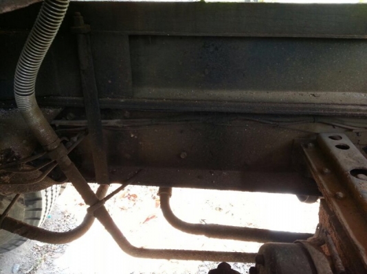 รถฮีโน่ 10 ล้อดั้ม F17  เปลื่ยนเครื่อง 187 แรงม้า.  (  ลด ราคา. 700,000 บาท. )  สนใจติดต่อ 081 - 6079515