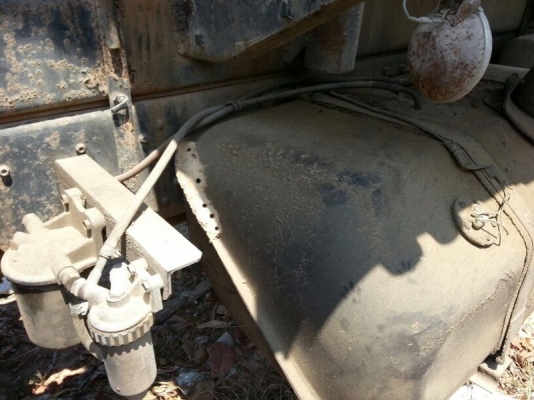 รถฮีโน่ 10 ล้อดั้ม F17  เปลื่ยนเครื่อง 187 แรงม้า.  (  ลด ราคา. 700,000 บาท. )  สนใจติดต่อ 081 - 6079515