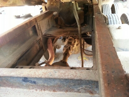 รถฮีโน่ 10 ล้อดั้ม F17  เปลื่ยนเครื่อง 187 แรงม้า.  (  ลด ราคา. 700,000 บาท. )  สนใจติดต่อ 081 - 6079515