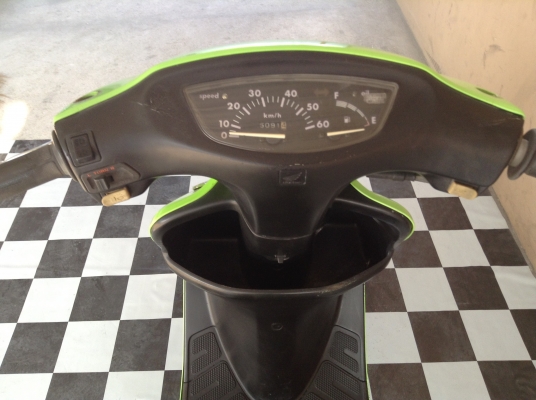 ขาย!!!ฮอนด้าZX สต๊าทมือ สภาพสวย รถเครื่องดีคับ ขับขี่ดี มีกล่องใหญ่ไว้เก็บของใต้เบาะคับ