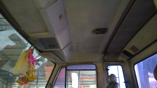 ขายหกล้อเทเลอร์ Nissan CM87K เครื่อง 200 แรง turbo พร้อมใช้งาน