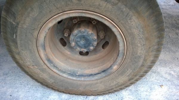 ขายหกล้อเทเลอร์ Nissan CM87K เครื่อง 200 แรง turbo พร้อมใช้งาน