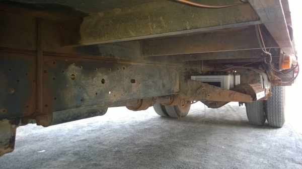 ขายหกล้อเทเลอร์ Nissan CM87K เครื่อง 200 แรง turbo พร้อมใช้งาน