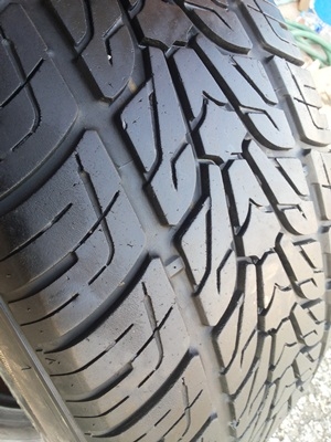 ขายยาง265/60/18 ปี 4610 ROADSTONE HP (เกาหลี) 1 ชุด