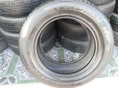 ขายยาง265/60/18 ปี 4610 ROADSTONE HP (เกาหลี) 1 ชุด