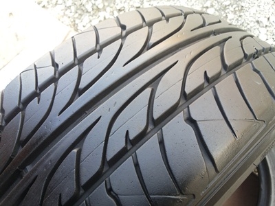 ขายยาง215/45/17 ปี 2512 DUNLOP LM703 1 ชุด
