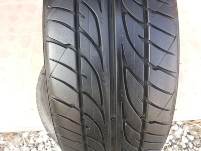 ขายยาง215/45/17 ปี 2512 DUNLOP LM703 1 ชุด