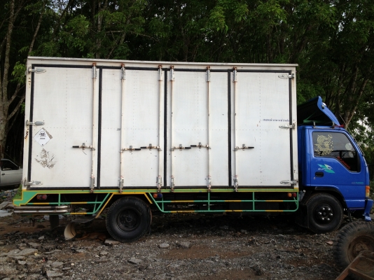 ขาย ISUZU หกล้อตู้ 8 บาน NPR เครื่อง150แรงม้า รถสวยมาก สนใจติดต่อ 087-7153399, 081-7233267 ขาย ISUZU หกล้อตู้ 8 บาน NPR เครื่อง150แรงม้า รถสวยมาก สนใจติดต่อ 087-7153399, 081-7233267