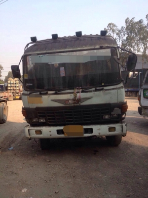 ขายหัวลาก Hino 3ใบปัด เครื่องv8