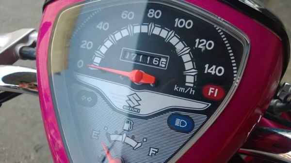 Suzuki LET 2013 ชมพูดำ วิ่งน้อย มีประกัน ขายถูกๆ ต่อรองได้เยอะ