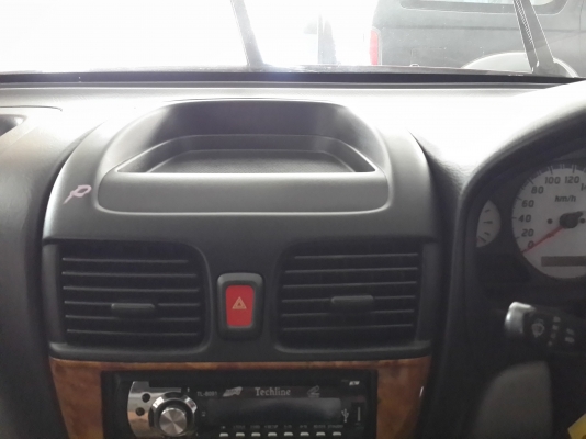 nissan sunny  neo ปี2001เครื่อง 1.8 เกียร์ ออโต้