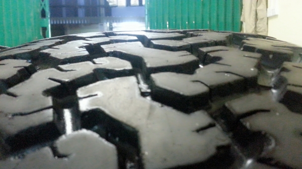 ขายยาง   BF  265/75/16   ดอก8มิล