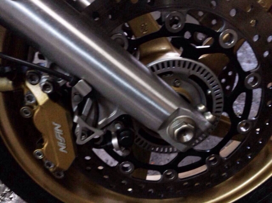 ธารนนทบุรี//ขาย honda cb1300 abs ปี2005 สภาพนางฟ้าครับ ราคา255,000 บาท อินวอยท์แท้+พ.ร.บ