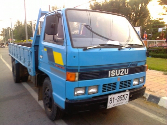 หกล้ออีซูซุ NKR110แรง ห้างแท้ ปี36 ราคาดาวน์120,000.บ..รับรถกลับบ้านได้เลยเลยครับ