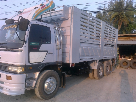 ขายรถบรรทุกรั้วสิบล้อ  HINO เพลาเดียว