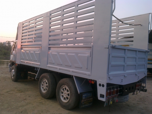 ขายรถบรรทุกรั้วสิบล้อ  HINO เพลาเดียว