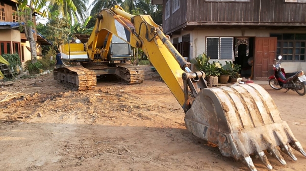 **875,000 บ.ต่อรอง**ขายแบคโฮ KOBELCO MARK3 SK200 เก๋งน้ำเงิน เครื่องเดิมปั้มเดิม ไฟฟ้าตัด แอร์เย็น เครื่องดี เอวดี บูมอาร์มดี ช่วงล่าง70\% โซ่ดี ใบแทรกดี โรลเลอร์ดี เฟรมดีมีปะ บอดี้ดีสีสันพอใช้ รถใช้งานปกติ เอกสารเล่มทะเบียนครบ ขายตามสภาพ ราคาต่อรองได้เด้อ **875,000 บ.ต่อรอง**ขายแบคโฮ KOBELCO MARK3 SK200 เก๋งน้ำเงิน เครื่องเดิมปั้มเดิม ไฟฟ้าตัด แอร์เย็น เครื่องดี เอวดี บูมอาร์มดี ช่วงล่าง70\% โซ่ดี ใบแทรกดี โรลเลอร์ดี เฟรมดีมีปะ บอดี้ดีสีสันพอใช้ รถใช้งานปกติ เอกสารเล่มทะเบียนครบ ขายตามสภาพ ราคาต่อรองได้เด้อ