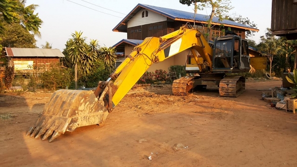 **875,000 บ.ต่อรอง**ขายแบคโฮ KOBELCO MARK3 SK200 เก๋งน้ำเงิน เครื่องเดิมปั้มเดิม ไฟฟ้าตัด แอร์เย็น เครื่องดี เอวดี บูมอาร์มดี ช่วงล่าง70\% โซ่ดี ใบแทรกดี โรลเลอร์ดี เฟรมดีมีปะ บอดี้ดีสีสันพอใช้ รถใช้งานปกติ เอกสารเล่มทะเบียนครบ ขายตามสภาพ ราคาต่อรองได้เด้อ **875,000 บ.ต่อรอง**ขายแบคโฮ KOBELCO MARK3 SK200 เก๋งน้ำเงิน เครื่องเดิมปั้มเดิม ไฟฟ้าตัด แอร์เย็น เครื่องดี เอวดี บูมอาร์มดี ช่วงล่าง70\% โซ่ดี ใบแทรกดี โรลเลอร์ดี เฟรมดีมีปะ บอดี้ดีสีสันพอใช้ รถใช้งานปกติ เอกสารเล่มทะเบียนครบ ขายตามสภาพ ราคาต่อรองได้เด้อ