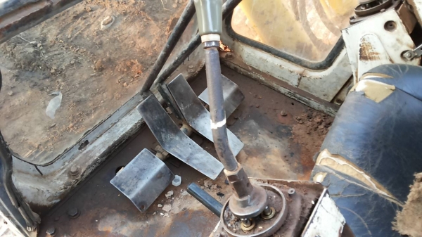 **875,000 บ.ต่อรอง**ขายแบคโฮ KOBELCO MARK3 SK200 เก๋งน้ำเงิน เครื่องเดิมปั้มเดิม ไฟฟ้าตัด แอร์เย็น เครื่องดี เอวดี บูมอาร์มดี ช่วงล่าง70\% โซ่ดี ใบแทรกดี โรลเลอร์ดี เฟรมดีมีปะ บอดี้ดีสีสันพอใช้ รถใช้งานปกติ เอกสารเล่มทะเบียนครบ ขายตามสภาพ ราคาต่อรองได้เด้อ **875,000 บ.ต่อรอง**ขายแบคโฮ KOBELCO MARK3 SK200 เก๋งน้ำเงิน เครื่องเดิมปั้มเดิม ไฟฟ้าตัด แอร์เย็น เครื่องดี เอวดี บูมอาร์มดี ช่วงล่าง70\% โซ่ดี ใบแทรกดี โรลเลอร์ดี เฟรมดีมีปะ บอดี้ดีสีสันพอใช้ รถใช้งานปกติ เอกสารเล่มทะเบียนครบ ขายตามสภาพ ราคาต่อรองได้เด้อ