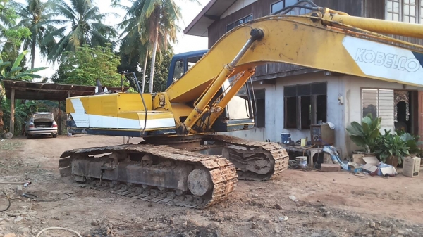 **875,000 บ.ต่อรอง**ขายแบคโฮ KOBELCO MARK3 SK200 เก๋งน้ำเงิน เครื่องเดิมปั้มเดิม ไฟฟ้าตัด แอร์เย็น เครื่องดี เอวดี บูมอาร์มดี ช่วงล่าง70\% โซ่ดี ใบแทรกดี โรลเลอร์ดี เฟรมดีมีปะ บอดี้ดีสีสันพอใช้ รถใช้งานปกติ เอกสารเล่มทะเบียนครบ ขายตามสภาพ ราคาต่อรองได้เด้อ **875,000 บ.ต่อรอง**ขายแบคโฮ KOBELCO MARK3 SK200 เก๋งน้ำเงิน เครื่องเดิมปั้มเดิม ไฟฟ้าตัด แอร์เย็น เครื่องดี เอวดี บูมอาร์มดี ช่วงล่าง70\% โซ่ดี ใบแทรกดี โรลเลอร์ดี เฟรมดีมีปะ บอดี้ดีสีสันพอใช้ รถใช้งานปกติ เอกสารเล่มทะเบียนครบ ขายตามสภาพ ราคาต่อรองได้เด้อ