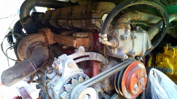 **900,000 บ.ต่อรอง**ขายรถเกี่ยวแบบอุ้ม ไทยเจริญการช่าง อุ้มเลส2.5ตัน ปรับระดับ เครื่อง HINO JO8C เทอโบ 270HP ปั้มแยก ไดกิ้นเบอร์ 22 เครื่องแน่นปั้มดี ช่วงล่าง80\%ตัวเดิน12HT พร้อมใช้งาน ราคาต่อรองได้เด้อ พี่น้องครับ