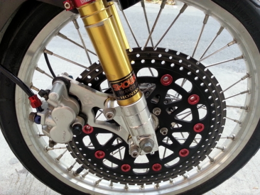 โซนิค ตัวใหม่แท้ รถเจ้าของมือแรก เครื่องเดิมแน่น ไม่มีควันขาว เดินดี  ภาษี พรบ. เต็ม 57 เล่มทะเบียนพร้อมโอนเอกสารสิทธิ์ครบถ้วนรถทะเบียน กทม.*** 16,900 ***