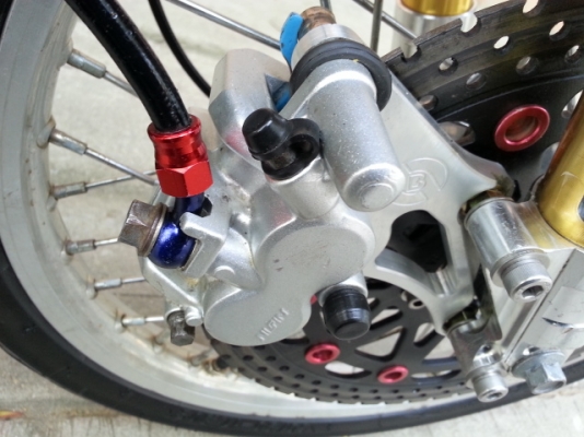 โซนิค ตัวใหม่แท้ รถเจ้าของมือแรก เครื่องเดิมแน่น ไม่มีควันขาว เดินดี  ภาษี พรบ. เต็ม 57 เล่มทะเบียนพร้อมโอนเอกสารสิทธิ์ครบถ้วนรถทะเบียน กทม.*** 16,900 ***