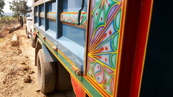 ***ขายแล้วครับขอบคุณ Truck2hand ขาย6ล้อดั้ม5คิว สวยๆ ISUZU 115 NPR59LL ห้างแท้ กรองดำ ปี34 เกียร์สั้น วาง เครื่อง4HF1 120ฝาดำ(ลงเล่ม) เครื่องแน่น แห้งๆไม่เยิ้ม ช่างล่างFหน้า-หลัง คัสซีสวยซับไม่มีบวม  ไม่ปะไม่ดาม กระบะดั้มเหล็ก3.70ม. อู่ ส. อ.ชุมพลฯ สภาพสว