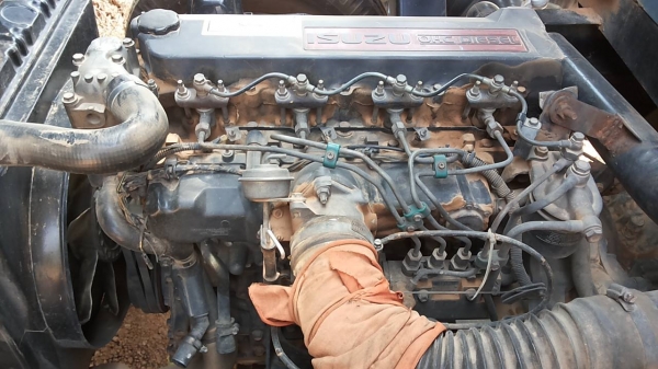 ***ขายแล้วครับขอบคุณ Truck2hand ขาย6ล้อดั้ม5คิว สวยๆ ISUZU 115 NPR59LL ห้างแท้ กรองดำ ปี34 เกียร์สั้น วาง เครื่อง4HF1 120ฝาดำ(ลงเล่ม) เครื่องแน่น แห้งๆไม่เยิ้ม ช่างล่างFหน้า-หลัง คัสซีสวยซับไม่มีบวม  ไม่ปะไม่ดาม กระบะดั้มเหล็ก3.70ม. อู่ ส. อ.ชุมพลฯ สภาพสว