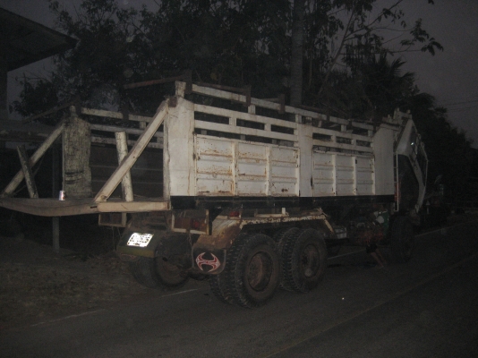 ITSUBISHI  527   220 แรง รถปี  35    ไม่โบ   875000